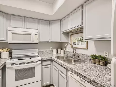 12095 W Chenango Dr, Morrison, CO 80465 photo 11