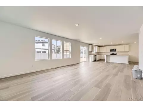 22014 E 39th Ave, Aurora, CO 80019 photo 3