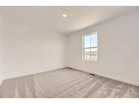 22014 E 39th Ave, Aurora, CO 80019 photo 9