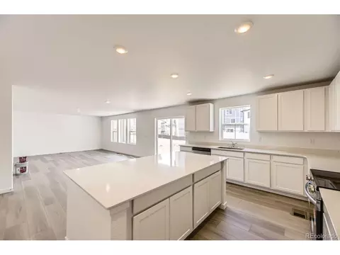 22014 E 39th Ave, Aurora, CO 80019 photo 5