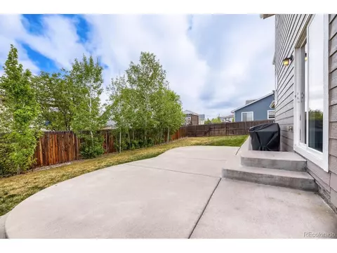 Exterior - 715 Stonehaven St, Dacono, CO 80514 photo 5 of 7