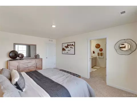 45802 Red Tail Dr, Bennett, CO 80102 photo 23