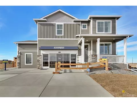 45802 Red Tail Dr, Bennett, CO 80102 photo 1