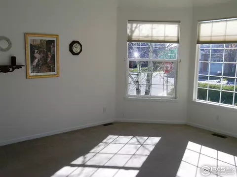 2427 Eagleview Cir, Longmont, CO 80504 photo 2