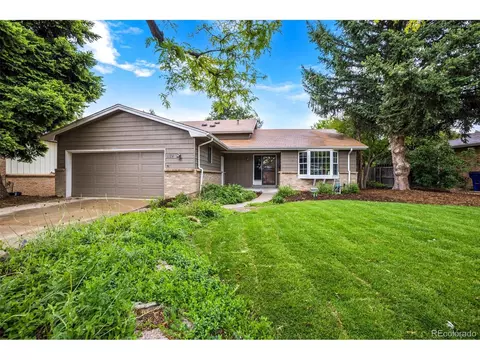 1124 S Oakland St, Aurora, CO 80012
