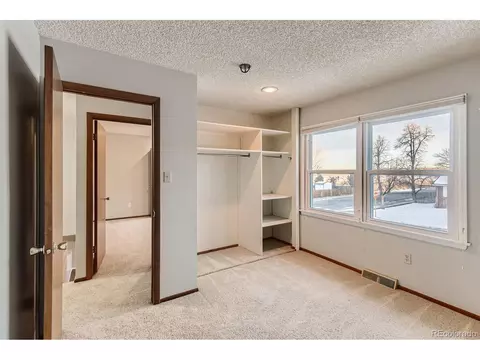 2598 S Eagle Cir, Aurora, CO 80014 photo 24