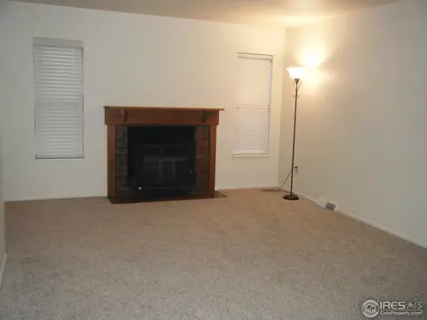 906 50th Ave, Greeley, CO 80634 photo 4
