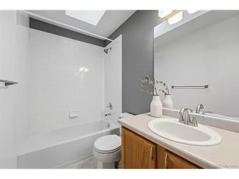 Bath - 6471 St Vrain Ranch Blvd, Firestone, CO 80504 photo 8 of 9