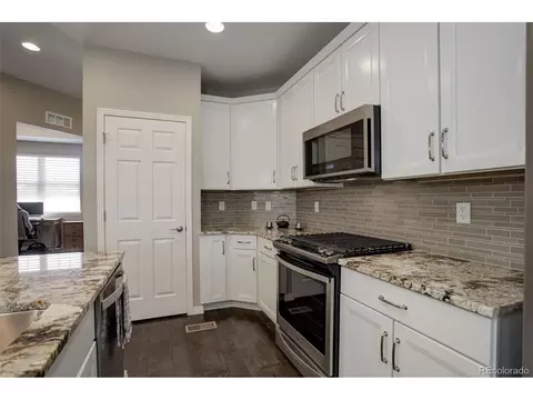 9421 E 58th Ave, Denver, CO 80238 photo 8