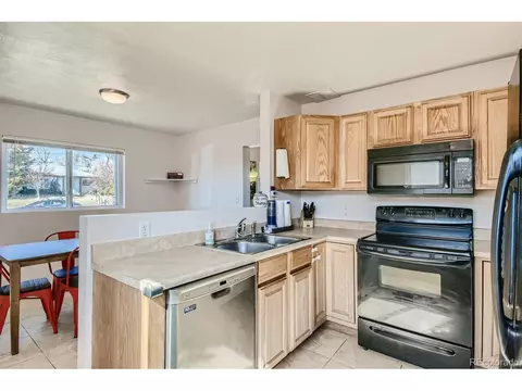 9380 Cedar Ct, Thornton, CO 80229 photo 4