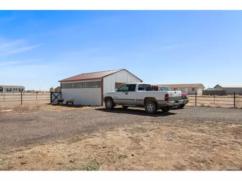 10 E Ranch Rd, Wiggins, CO 80654 photo 6