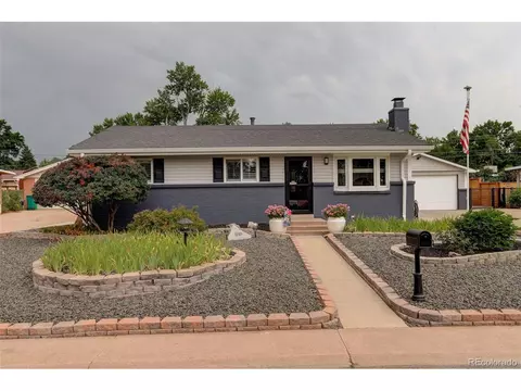 1040 W Stanford Pl, Englewood, CO 80110