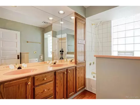 2201 Eudora St, Denver, CO 80207 photo 20