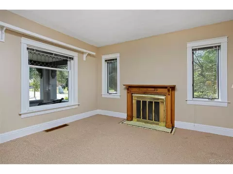 2201 Eudora St, Denver, CO 80207 photo 8