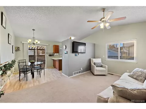 18994 E Carmel Dr, Aurora, CO 80011 photo 3