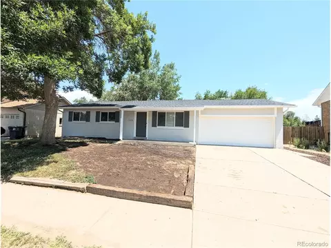 5558 Crown Blvd, Denver, CO 80239