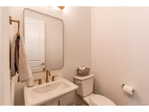 2105 E 150th Pl, Thornton, CO 80602 photo 14