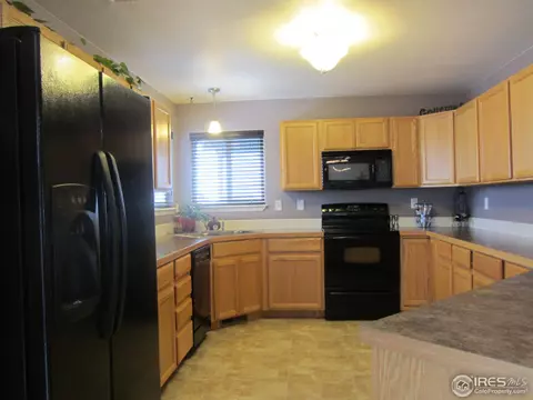 1807 88th Ave, Greeley, CO 80634 photo 2