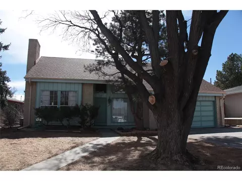 Exterior - 15362 E 8th Ave, Aurora, CO 80011 photo 2 of 5