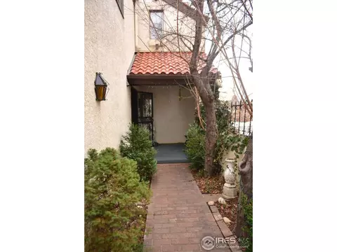 4875 Old Post Cir, Boulder, CO 80301 photo 2
