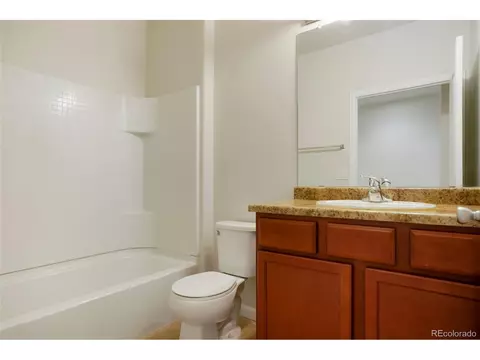 Bath - 4768 E 95th Ave, Thornton, CO 80229 photo 4 of 5