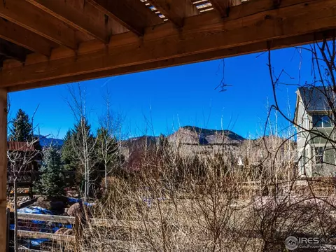 105 Estes Ct, Lyons, CO 80540 photo 2