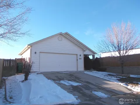 3801 Mountain View Dr, Evans, CO 80620 photo 2