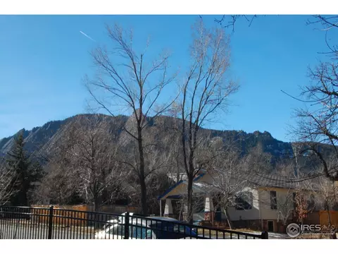 828 9th St, Boulder, CO 80302 photo 2