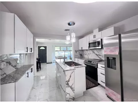 Kitchen - 555 Everett St, Lakewood, CO 80226 photo 1 of 2