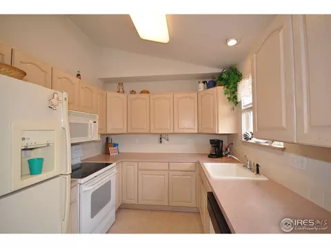 1102 Glacier Ct, Windsor, CO 80550 photo 10