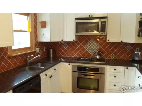 1303 Scrub Oak Cir, Boulder, CO 80305 photo 11