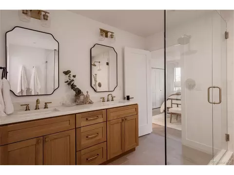 Bath - 4842 Kellogg Cir, Boulder, CO 80303 photo 3 of 8