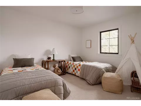 Bedroom - 4842 Kellogg Cir, Boulder, CO 80303 photo 8 of 10
