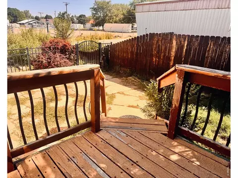 511 Jonquil Rd, Sterling, CO 80751 photo 2