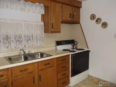 717 Hamilton St, Sterling, CO 80751 photo 5
