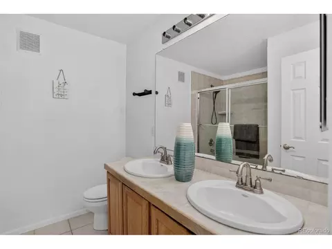 Bath - 20426 E Orchard Pl, Centennial, CO 80016 photo 2 of 4