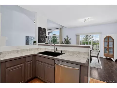 Kitchen - 20426 E Orchard Pl, Centennial, CO 80016 photo 2 of 3