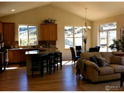 425 Raymond Ct, Lyons, CO 80540 photo 2