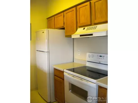 7422 Singing Hills Dr, Boulder, CO 80301 photo 4