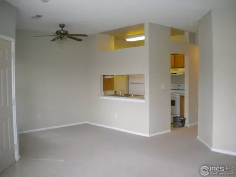 7422 Singing Hills Dr, Boulder, CO 80301 photo 3