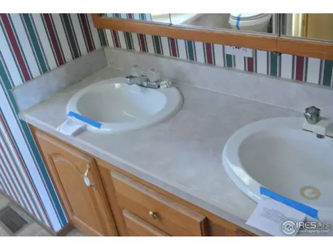 406 33rd St, Evans, CO 80620 photo 9