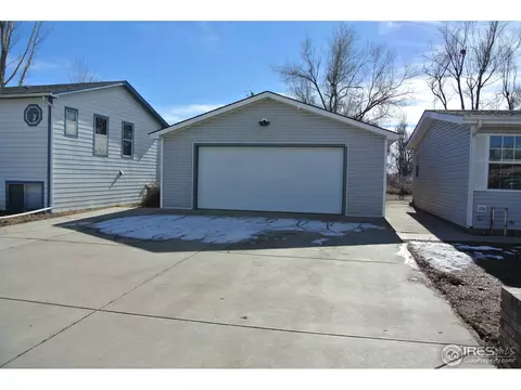 406 33rd St, Evans, CO 80620 photo 2