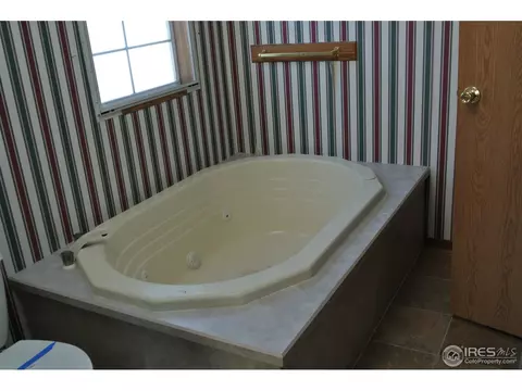 406 33rd St, Evans, CO 80620 photo 10