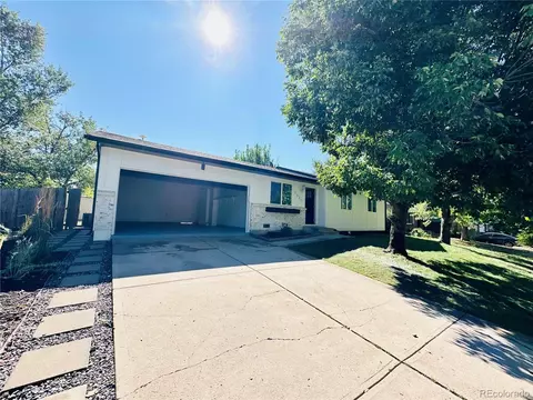 1620 S Laredo Ct, Aurora, CO 80017