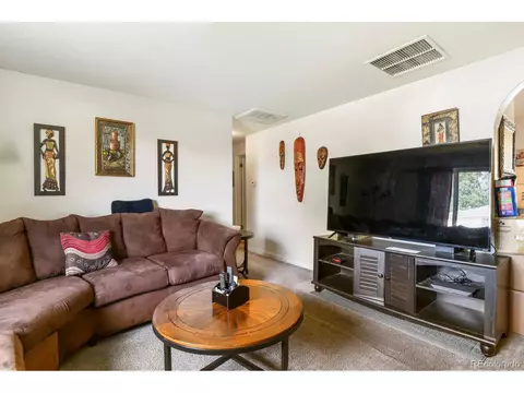 10102 E 7th Ave, Aurora, CO 80010 photo 5