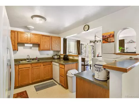 10102 E 7th Ave, Aurora, CO 80010 photo 8