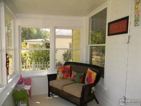 945 N 4th St, Berthoud, CO 80513 photo 2
