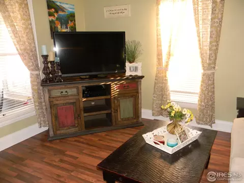 945 N 4th St, Berthoud, CO 80513 photo 6