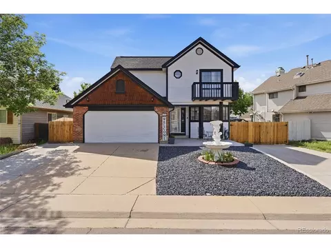 4331 Del Rio Ct, Denver, CO 80239