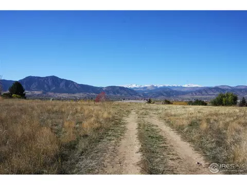 929 Crestmoor Dr, Boulder, CO 80303 photo 3